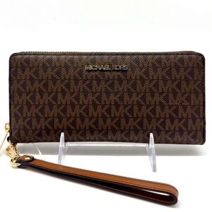 Michael Kors Large Jet Set Travel Signature Continental Wallet Wristlet Brown